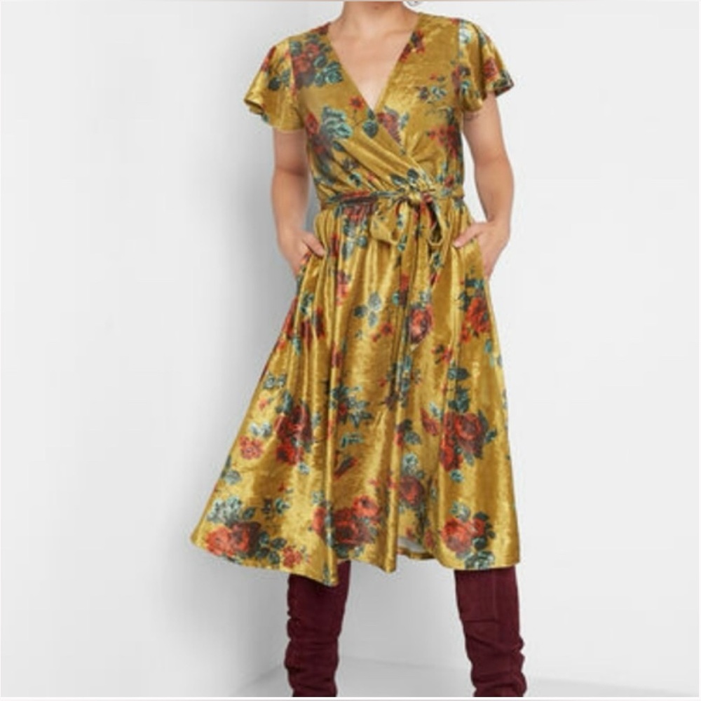 ModCloth-Timeless Embrace-Velvet-Midi-Floral-Wrap-Dress-Gold-Yellow-Rose-Size XS